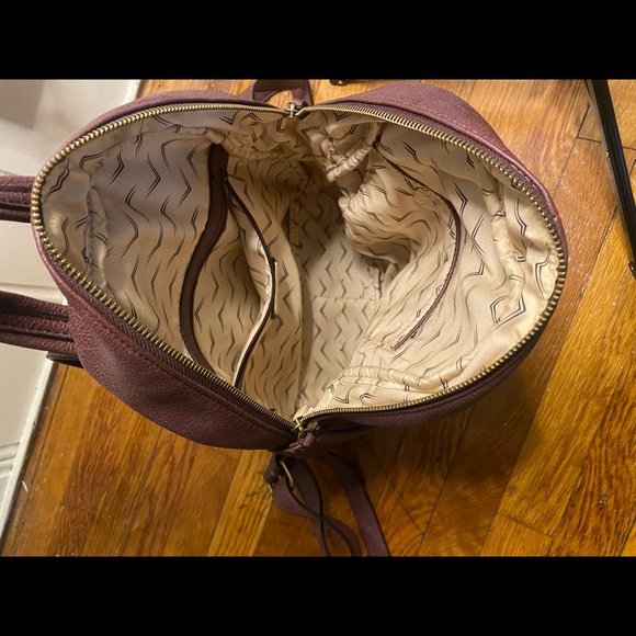 Moda Luxe Burgundy Fiona Backpack - Picture 5 of 6